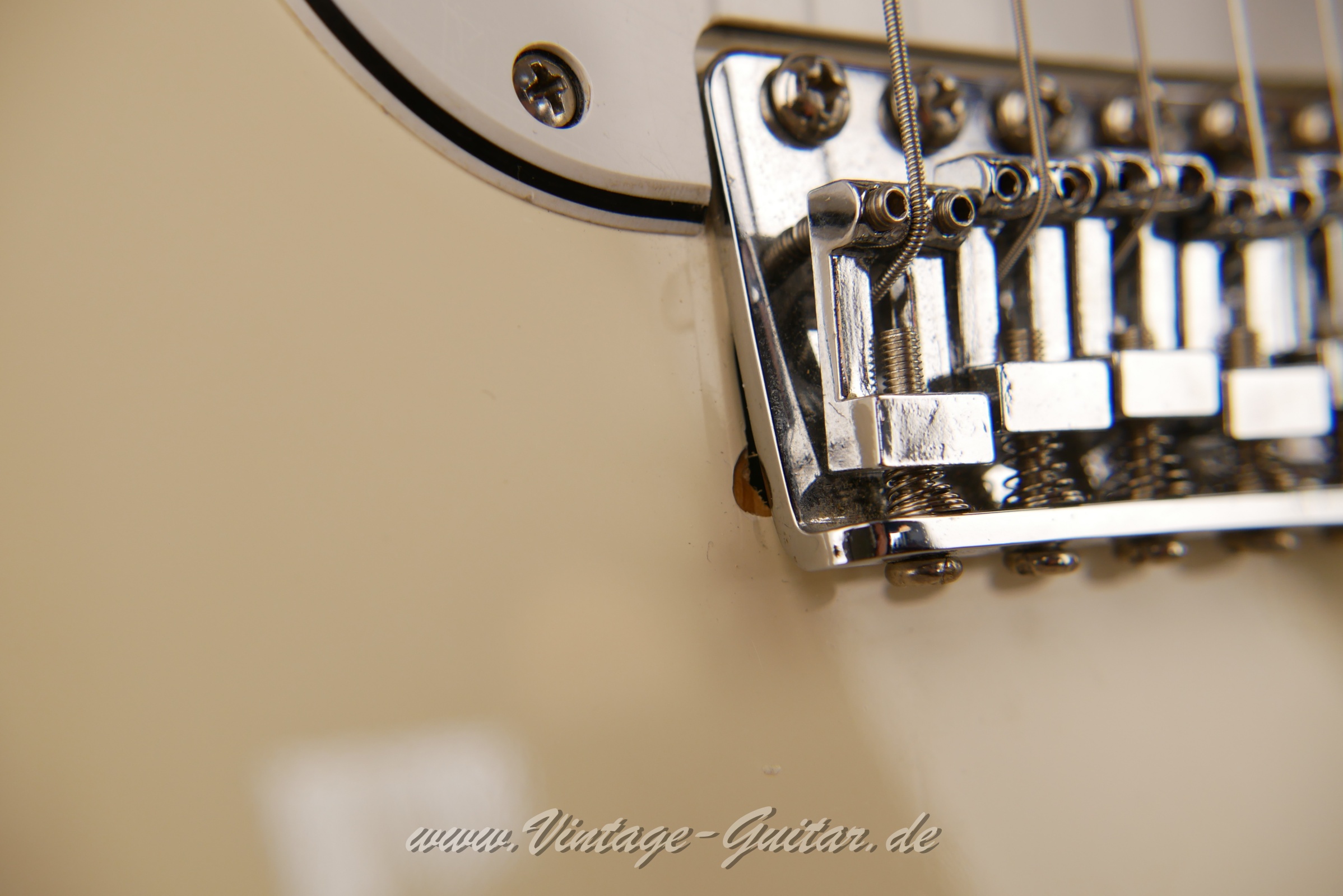 img/vintage/6174/fender_stratocaster_ritchieblackmore_mexico_2009_olympic white-022.JPG